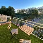 Charmantes Loft Mit Balkon